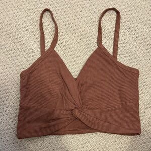 Aritzia Wilfred Crop Top